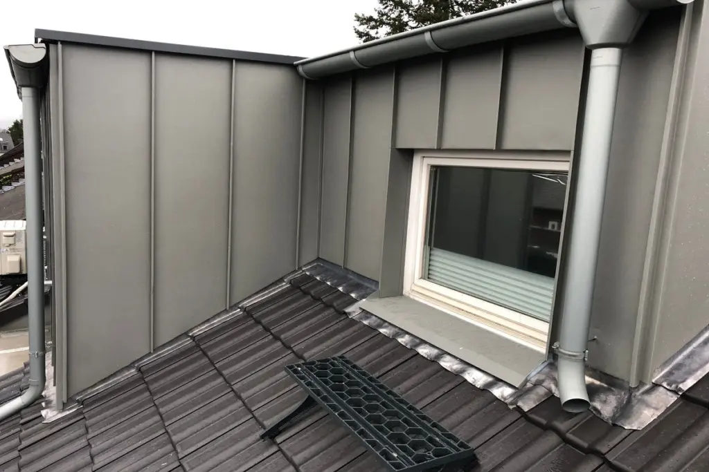 Gaubenverkleidung aus Metall